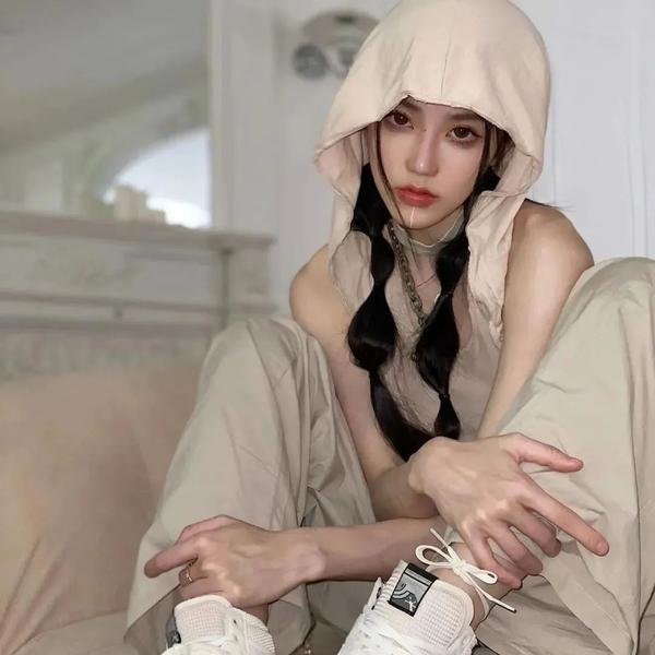 雨中的秋城
